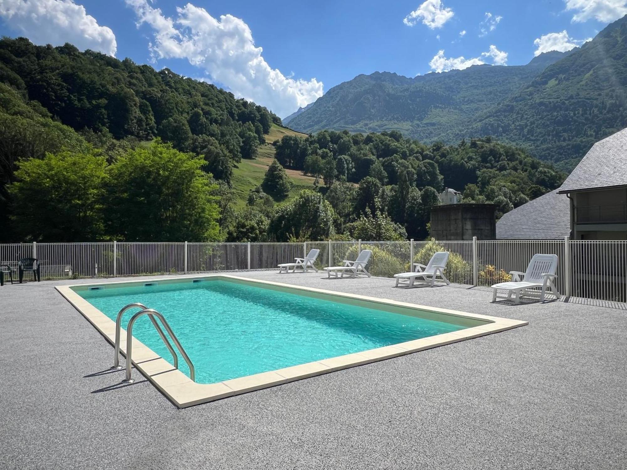 Appartamento Loc Luz St Sauveur 2 Luz-Saint-Sauveur Esterno foto